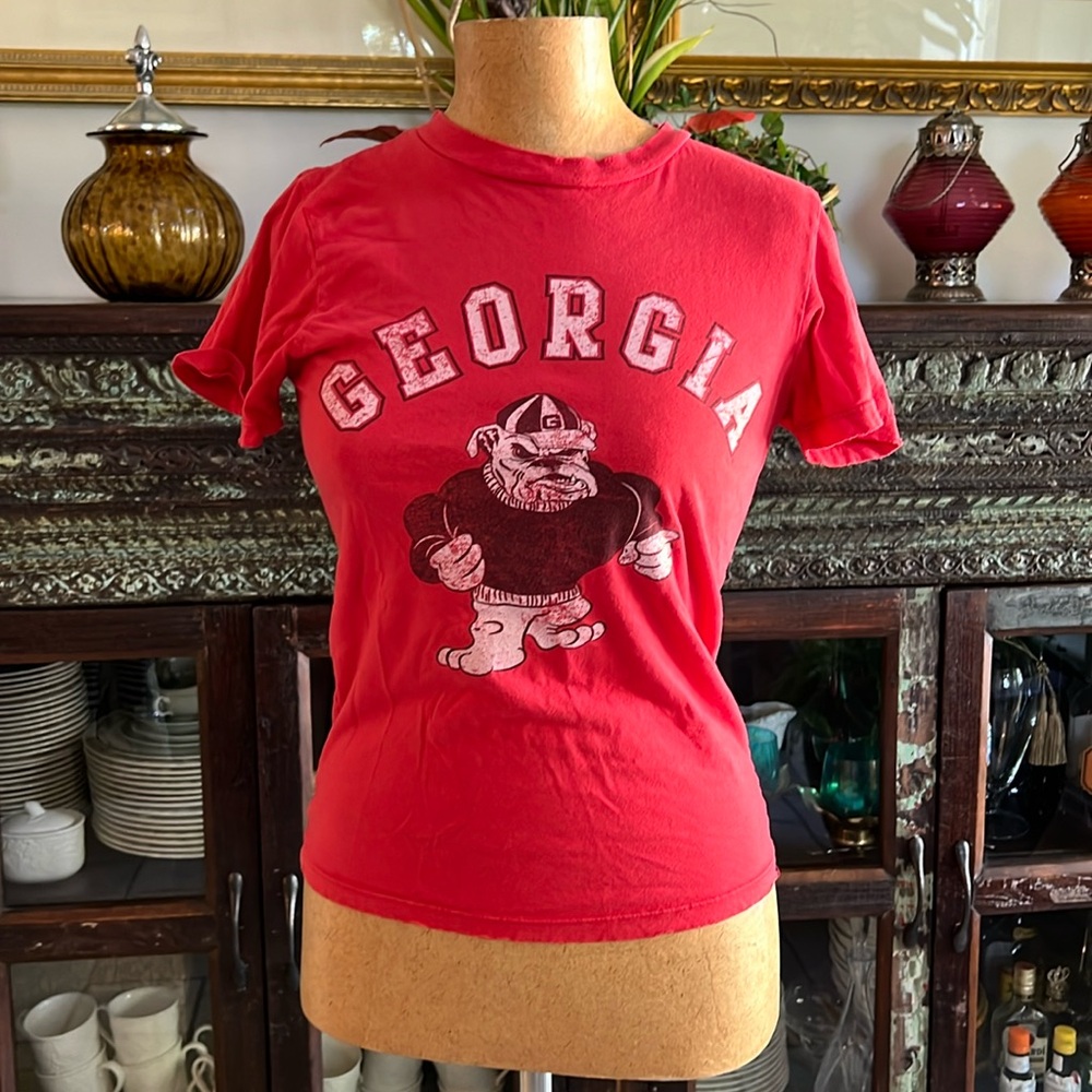Graphic tee
